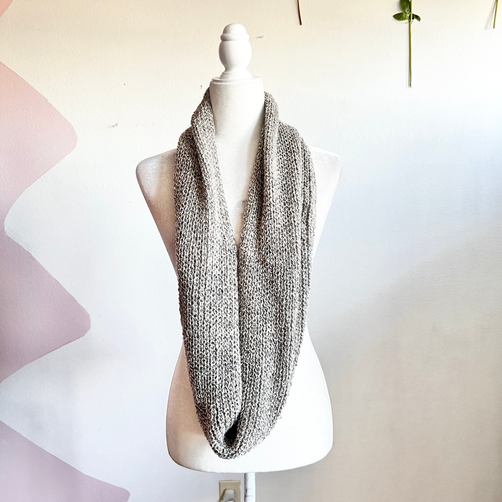Alpaca Wool Infinity Scarf Cozy Luxury Minimalist Winter One Size Made In Peru‎